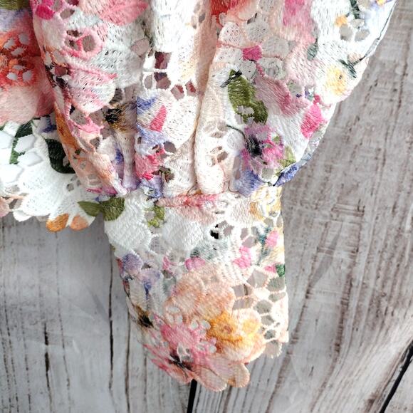 Boston Proper NEW Garden Floral Lace Fitted Bodice Puff Slv V-Neck Blouse Medium - Picture 4 of 15